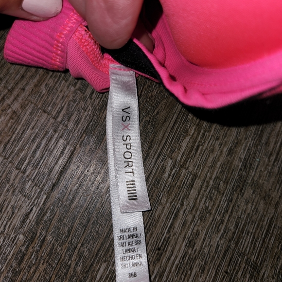 Victoria's Secret Sports Bra - Picture 3 of 3